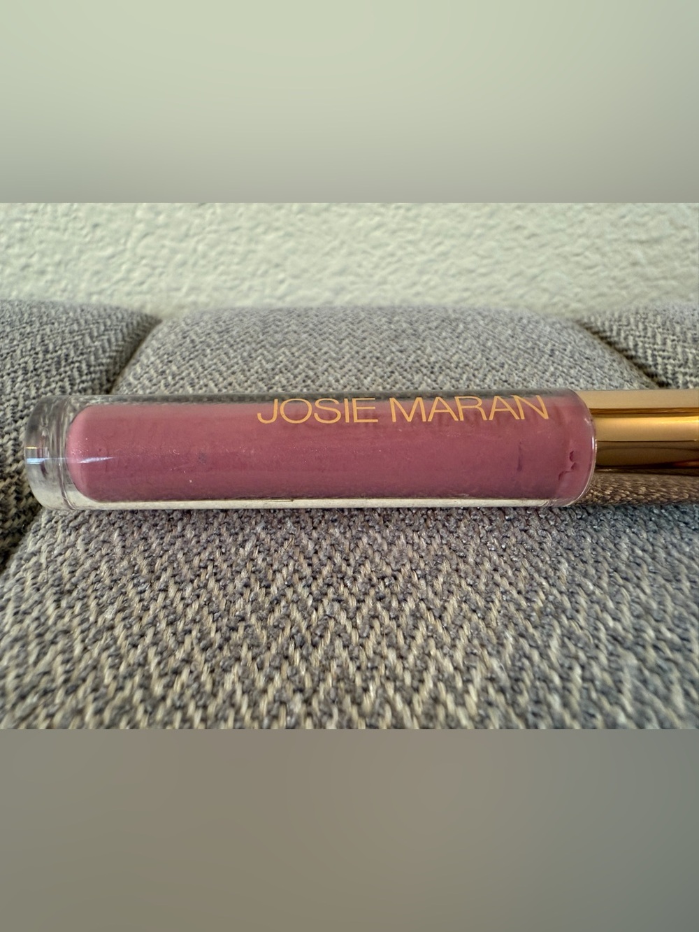 Josie Maran Lip Gloss in Pink Bloom, Argan Natural Volume - Picture 4 of 12